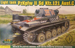 1/72 scale WW2 German PzKpfw II Aust.C tank model kit.