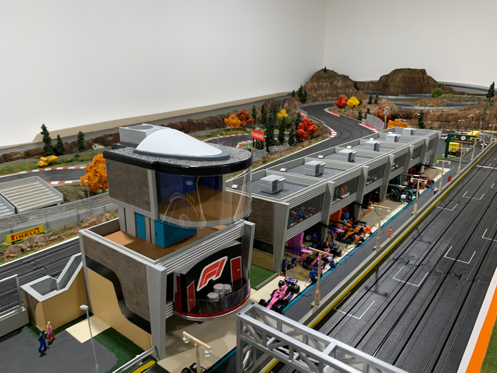 1/64 Racers Headquarters Photo Real Kit fits Hotwheels Scenery Track 1/64 Racers Headquarters Photo Real Kit fits Hotwheels Scenery Track