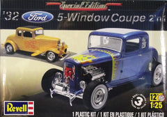 1/25 1932 Ford 5 - window coupe 2 'n 1 model car kit.