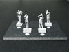 1/64 / HO Aurora AFX spectator figures.