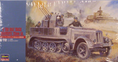 1/72 8 ton German halftrack model kit with 20mm anti-aircraft gun.