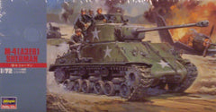 1/72 WW 2 US Army M-4 Sherman AFV model kit.