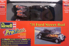 1/25 pre-painted 1934 Ford hot rod plastic model car kit.