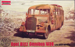 1/72 German WW 2 military model bus kit.