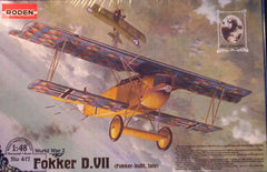 1/48 WW 1 German Fokker D.VII biplane model aircraft kit.